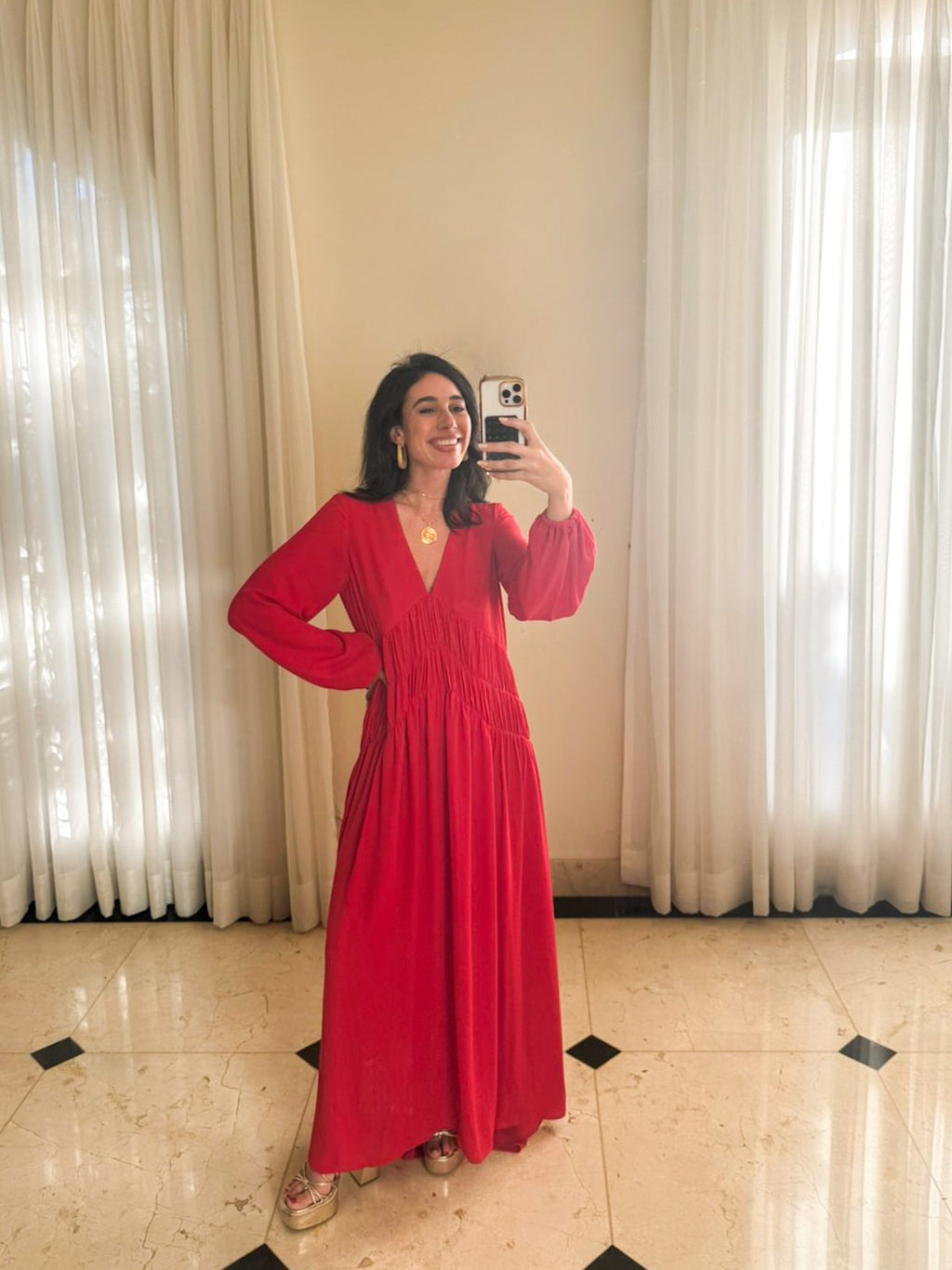 Vestido Decote V Mangas Longas Zoe - Vermelho