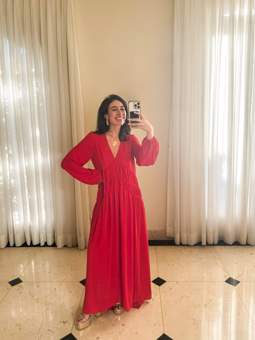 Vestido Decote V Mangas Longas Zoe - Vermelho