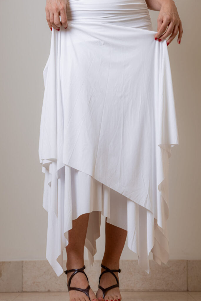 Saia Midi Assimétrica de Malha Fria com Pala Drapeada Martina - Off White