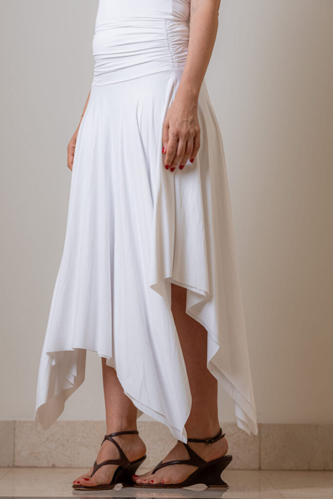Saia Midi Assimétrica de Malha Fria com Pala Drapeada Martina - Off White