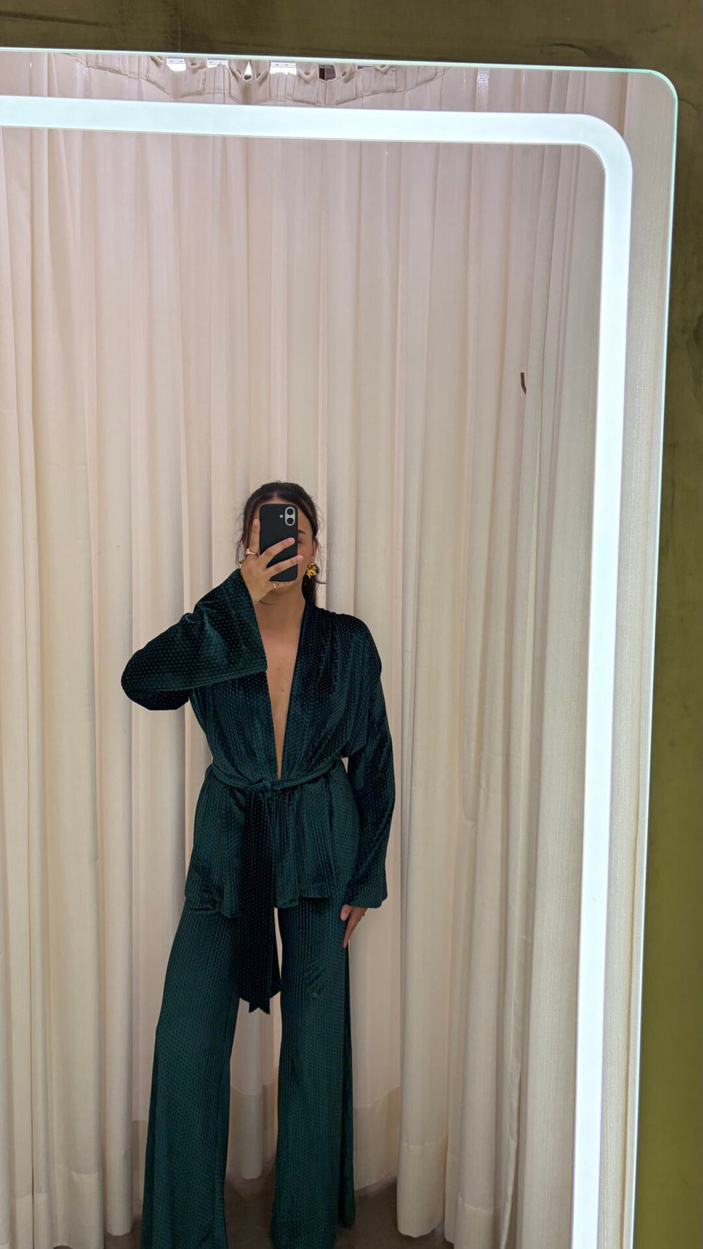Conjunto Quimono e Calça Pantalona de Veludo Benedita - Verde Esmeralda