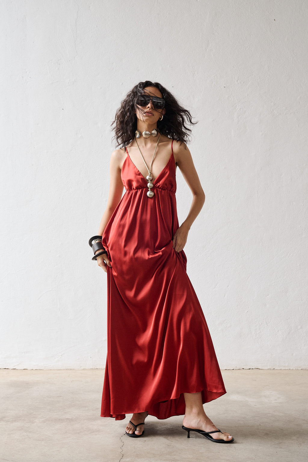 Vestido Longo Decote Em V Acetinado Mercedes - Terra