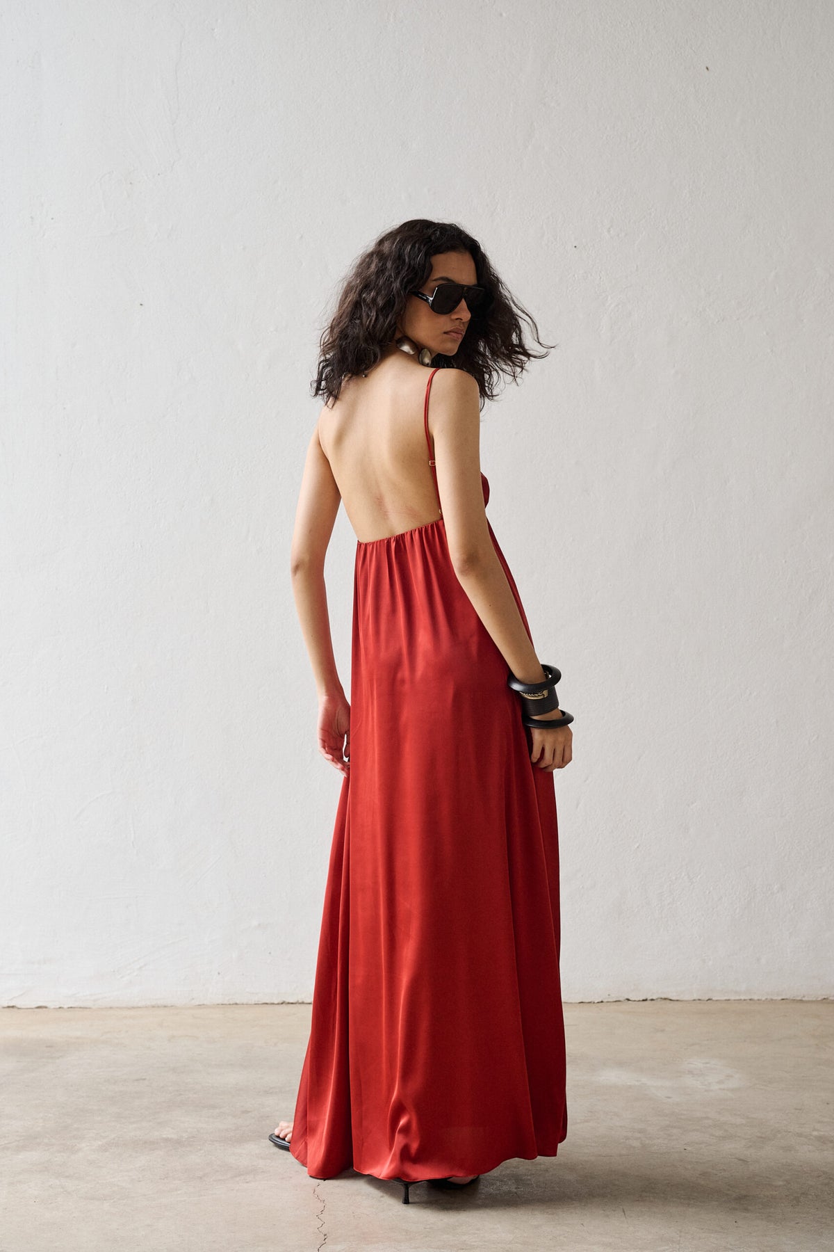Vestido Longo Decote Em V Acetinado Mercedes - Terra