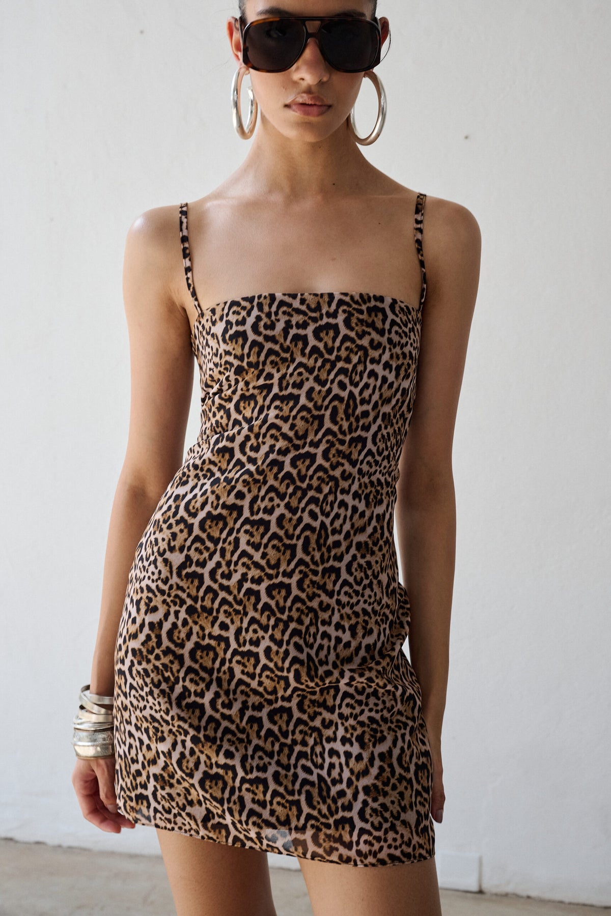 Vestido Curto Estampa Onça - Leona