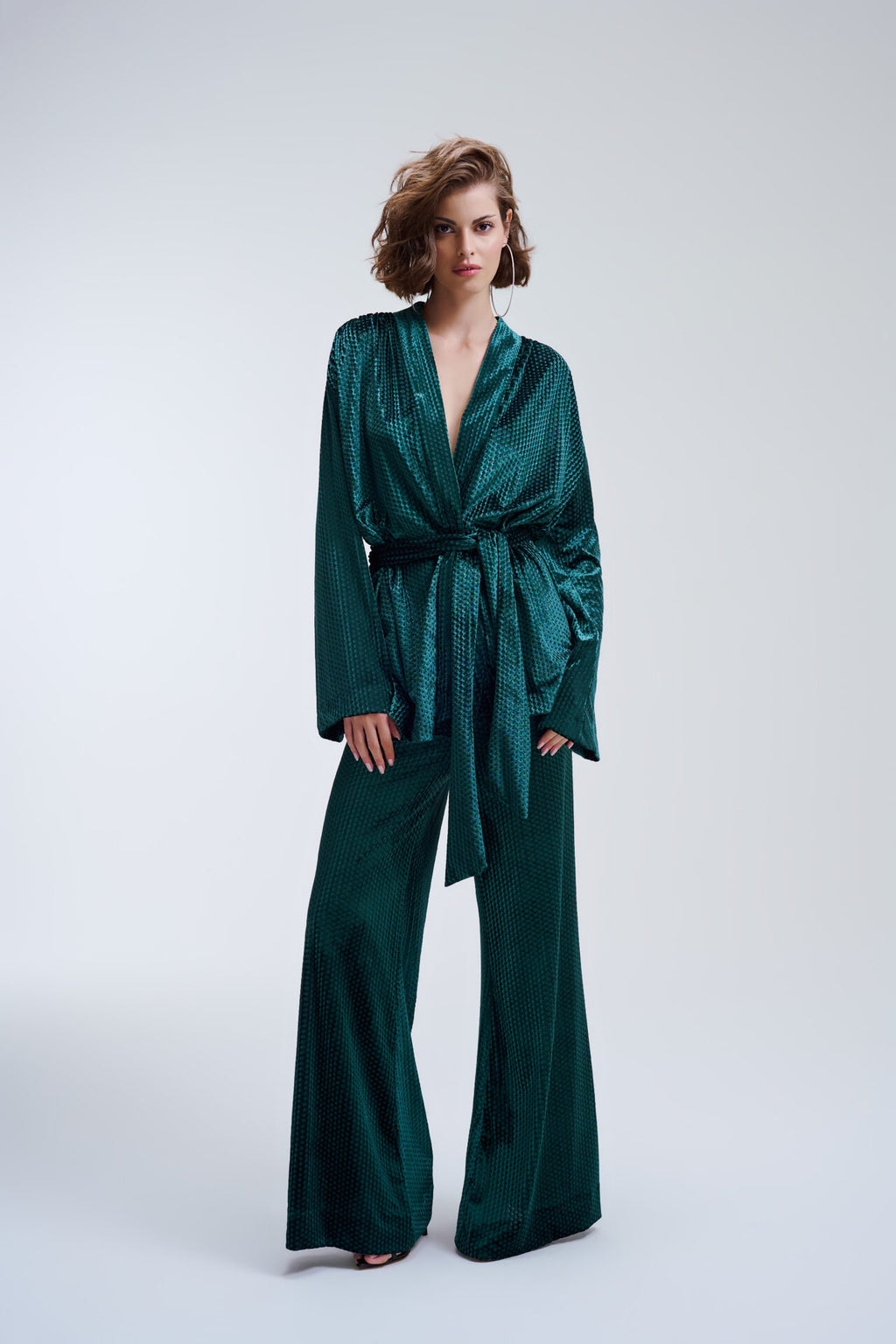 Conjunto Quimono e Calça Pantalona de Veludo Benedita - Verde Esmeralda