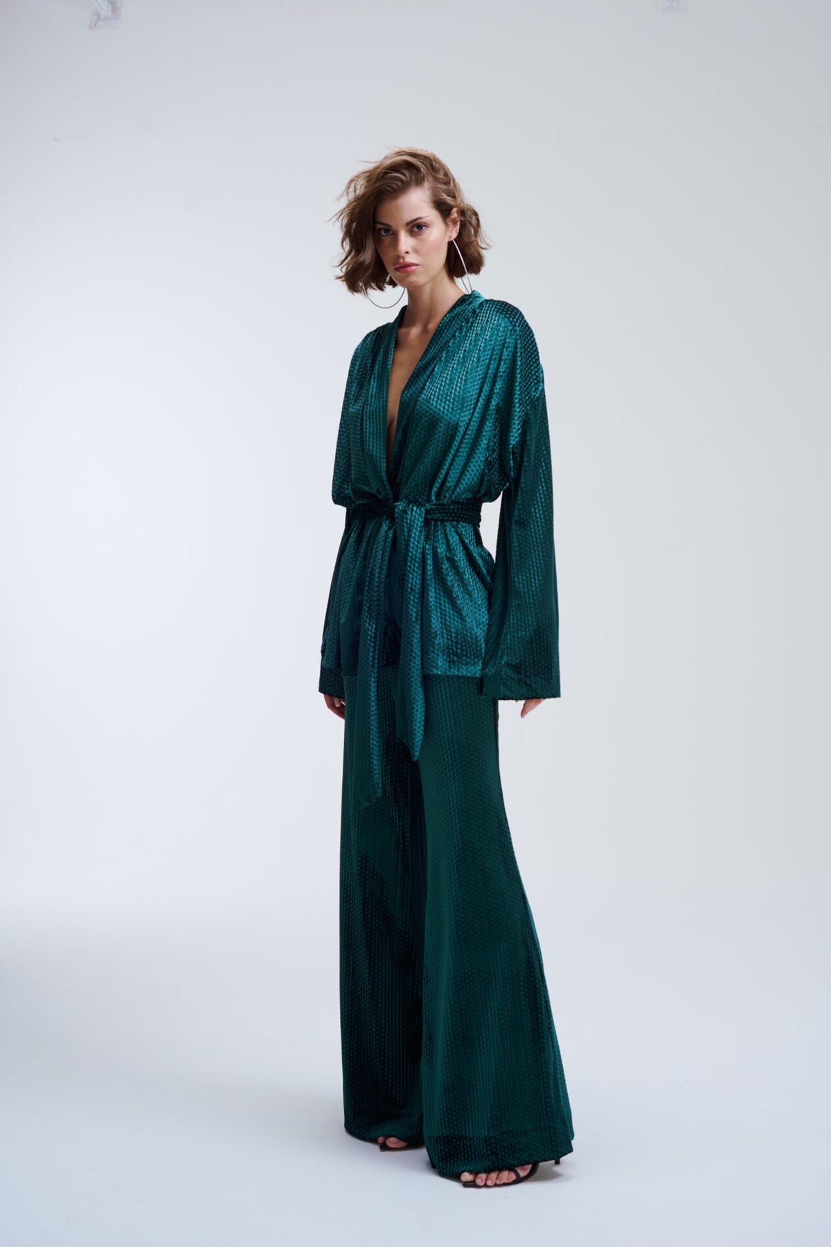 Conjunto Quimono e Calça Pantalona de Veludo Benedita - Verde Esmeralda