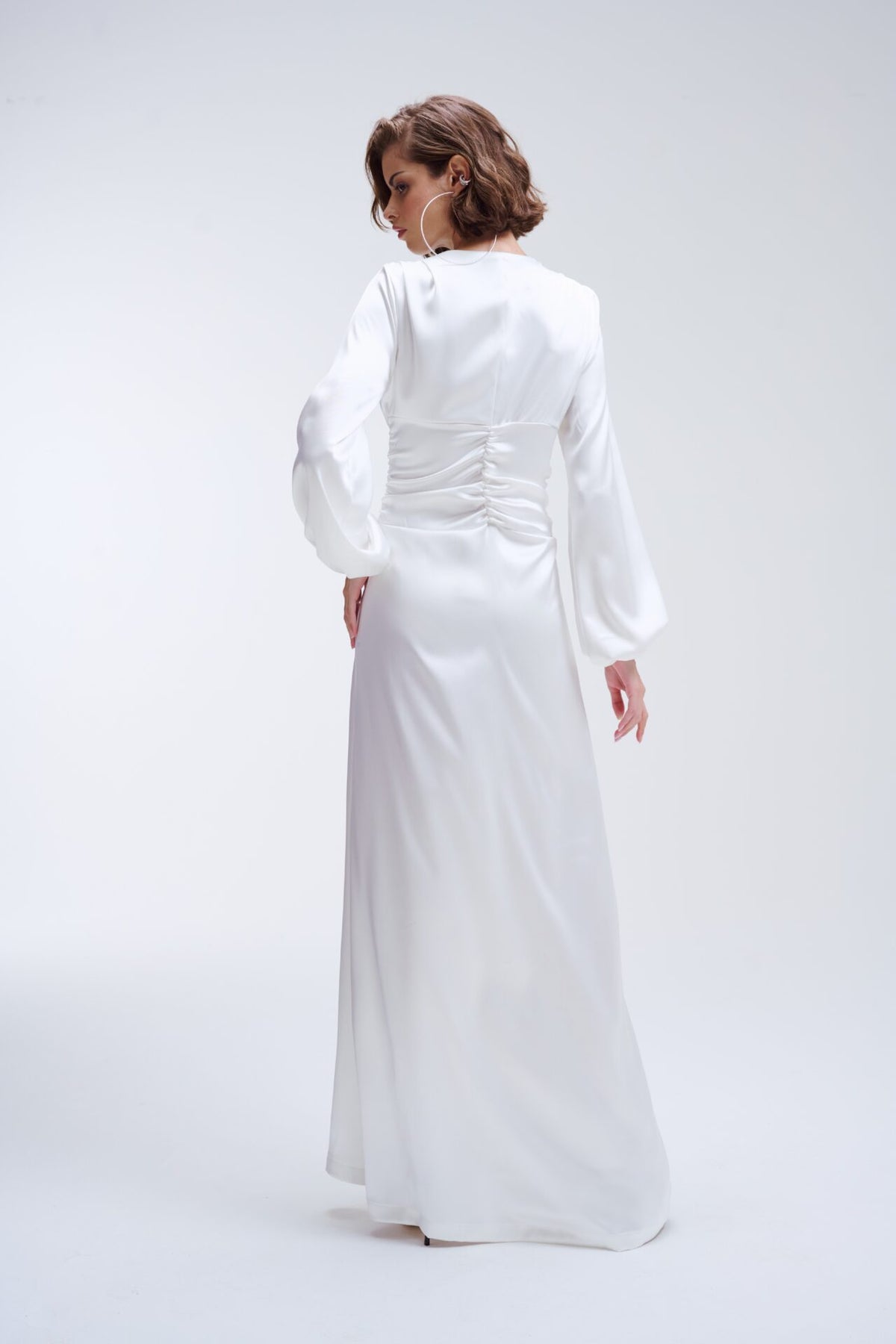 Vestido Longo De Mangas Longas Com Fenda e Amarração Frontal Marieta - Off White