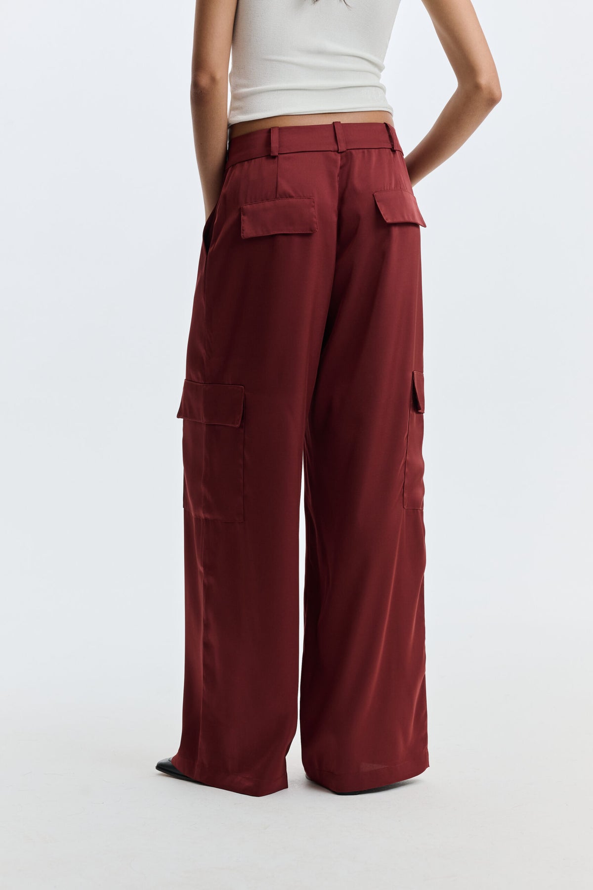 Calça Acetinada Antonia - Licor
