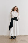 Blusa Manga Longa Acetinada Com Gola Alta Stella - Off White