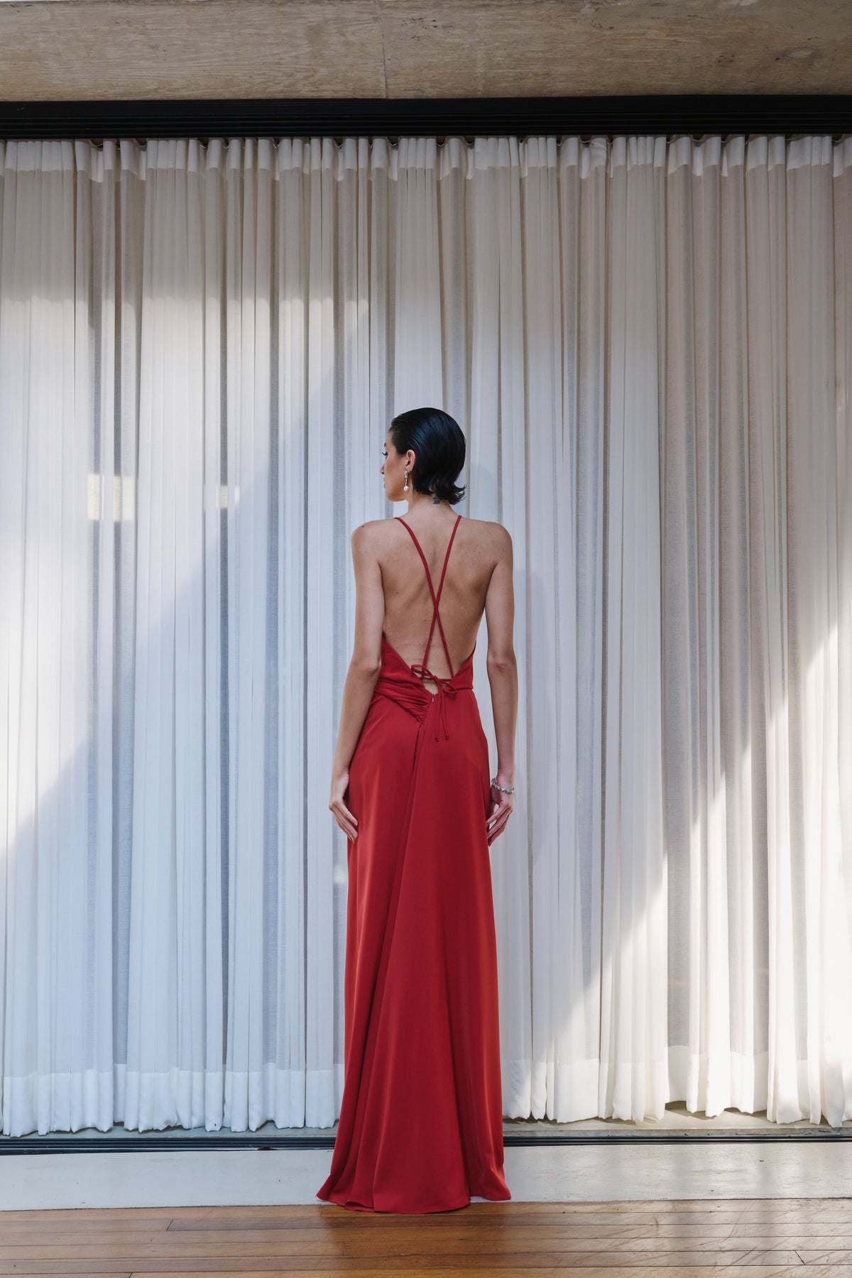Vestido Drapeado Frente Única Com Fenda Pri – Terracota