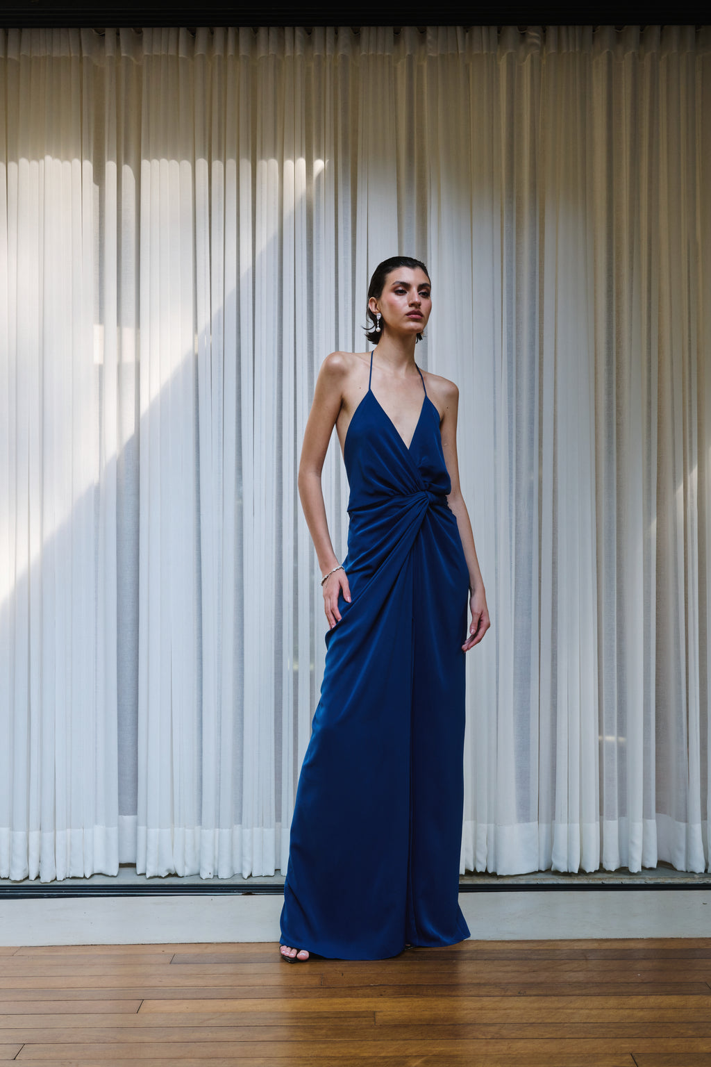 Vestido Drapeado Frente Única Com Fenda Pri – Azul Marinho