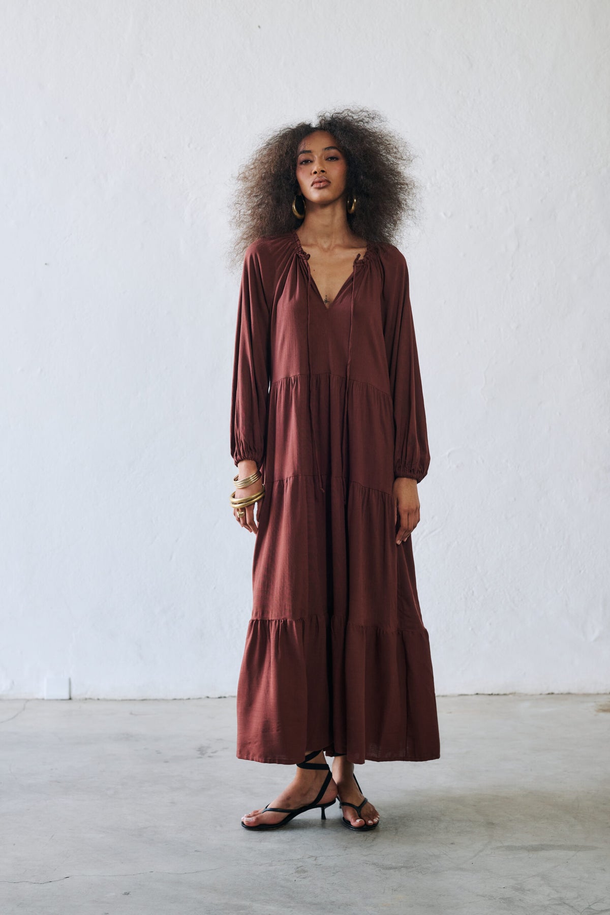Vestido Decote V Manga Longa Louise - Marrom