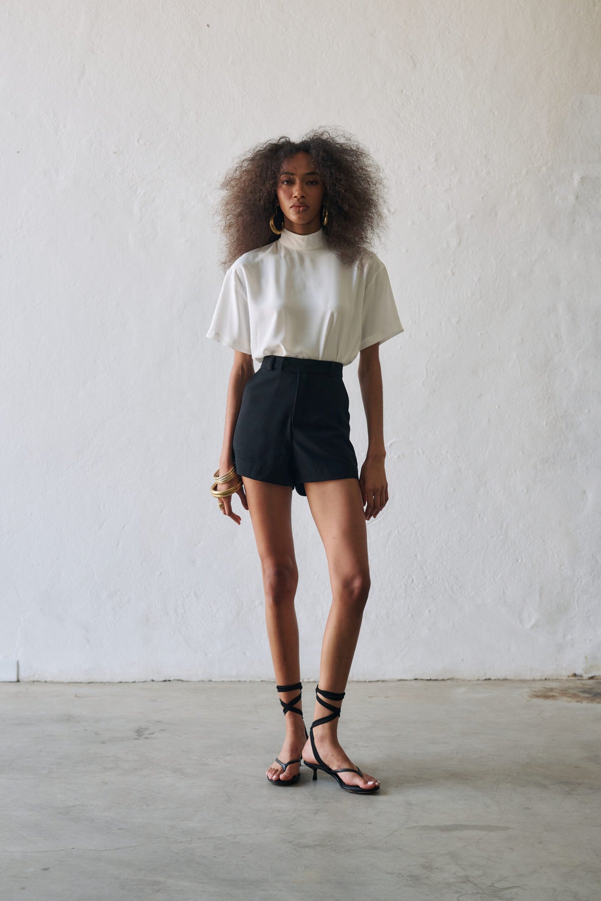 Short Alfaiataria Cintura Alta Sara - Preto