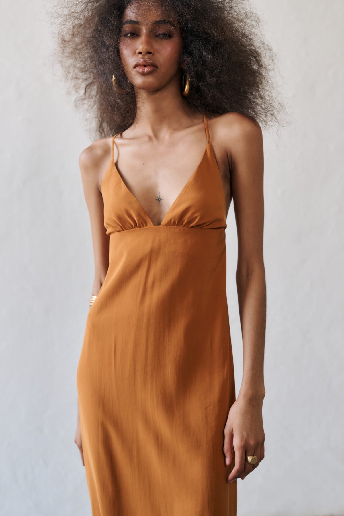 Vestido Midi Alças Finas Pauline - Terra