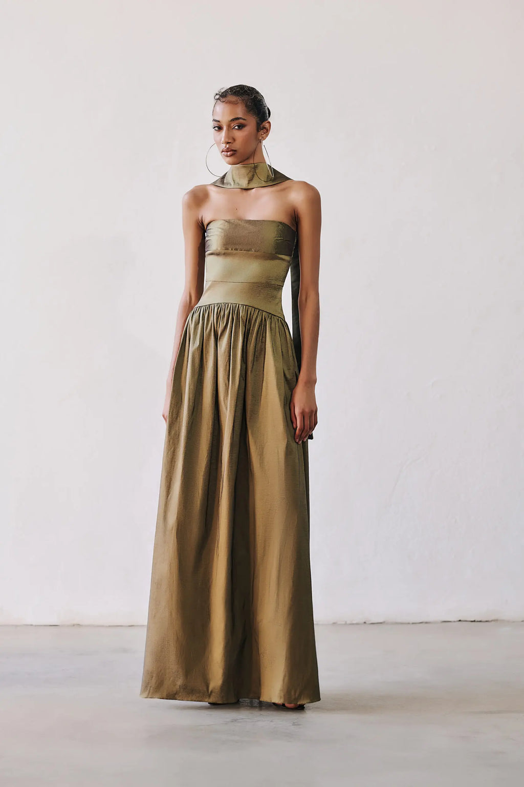 Vestido Longo Tafetá Sem Alças Eugenia - Dourado