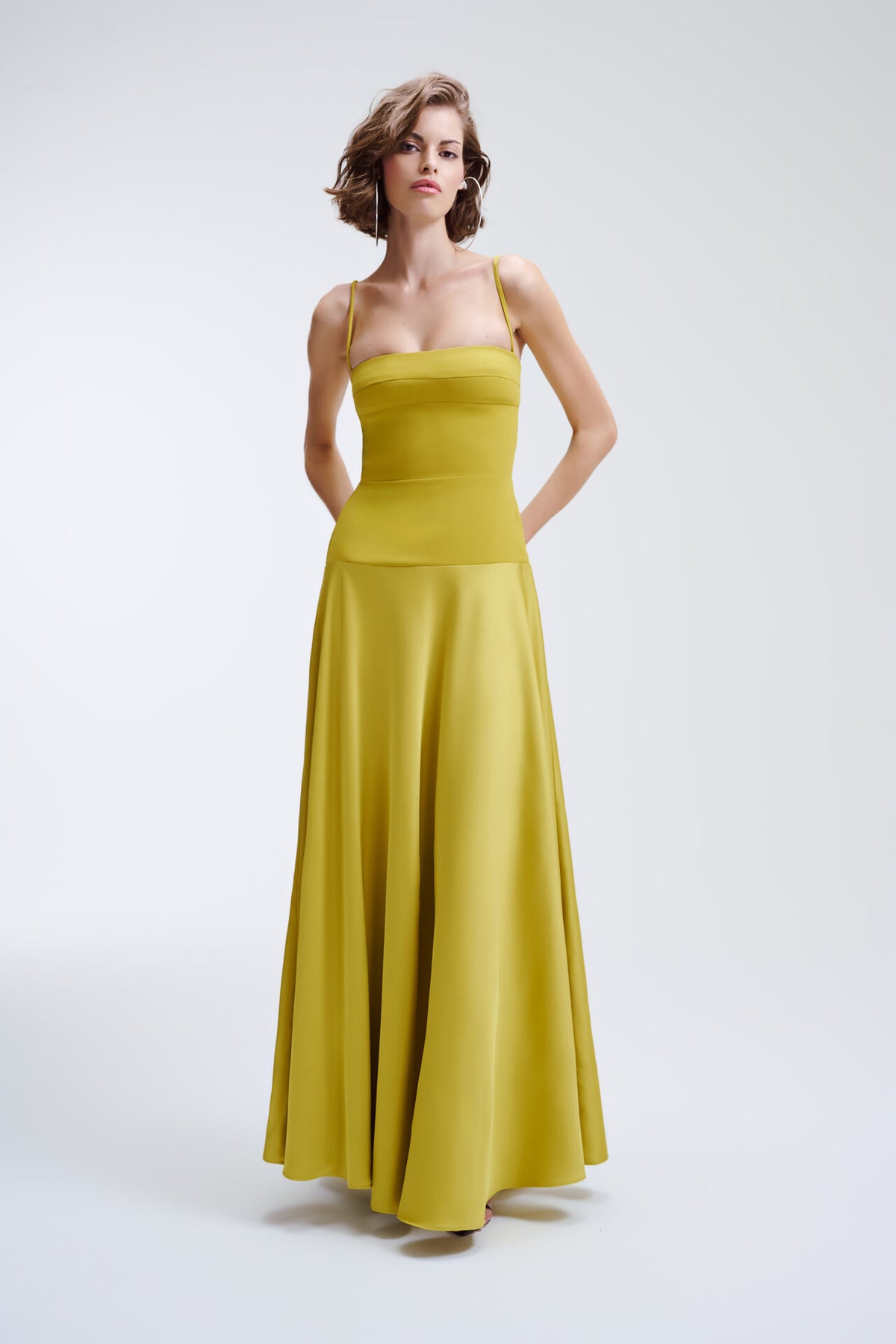 Vestido Longo Com Saia Acetinada e Alças Finas Amália - Limoncello