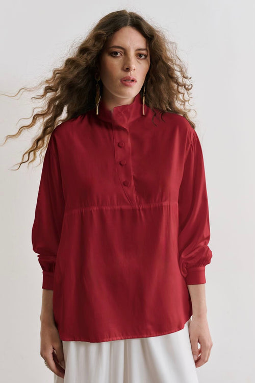 Blusa Manga Longa Acetinada Com Gola Alta Stella - Vinho