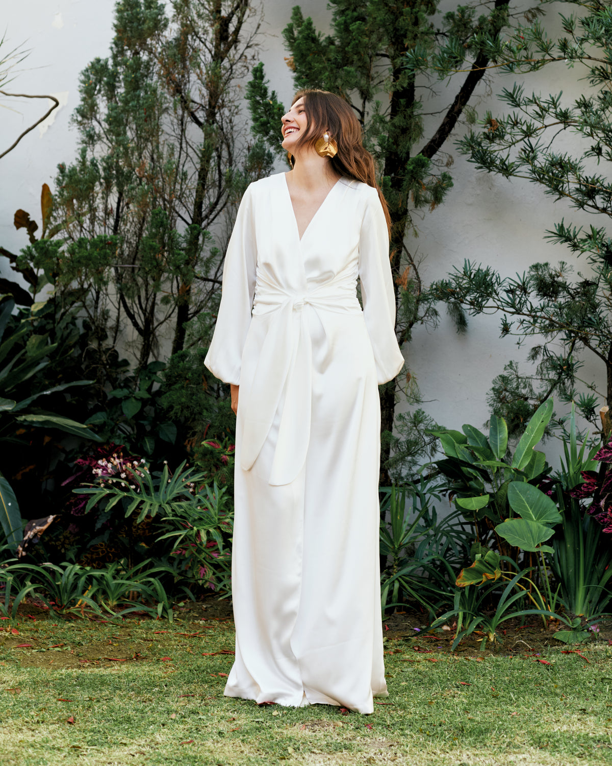 Vestido Longo De Mangas Longas Com Fenda e Amarração Frontal Marieta - Off White