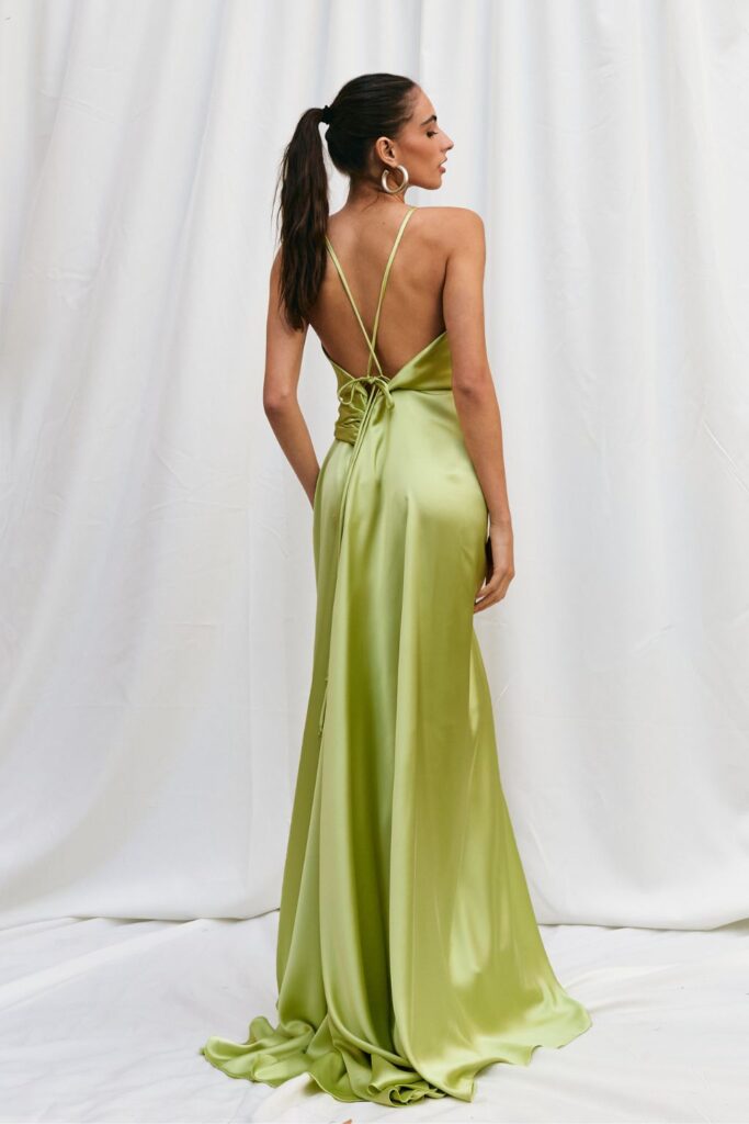 Vestido Acetinado Drapeado Frente Única Com Fenda Priscila – Limoncello