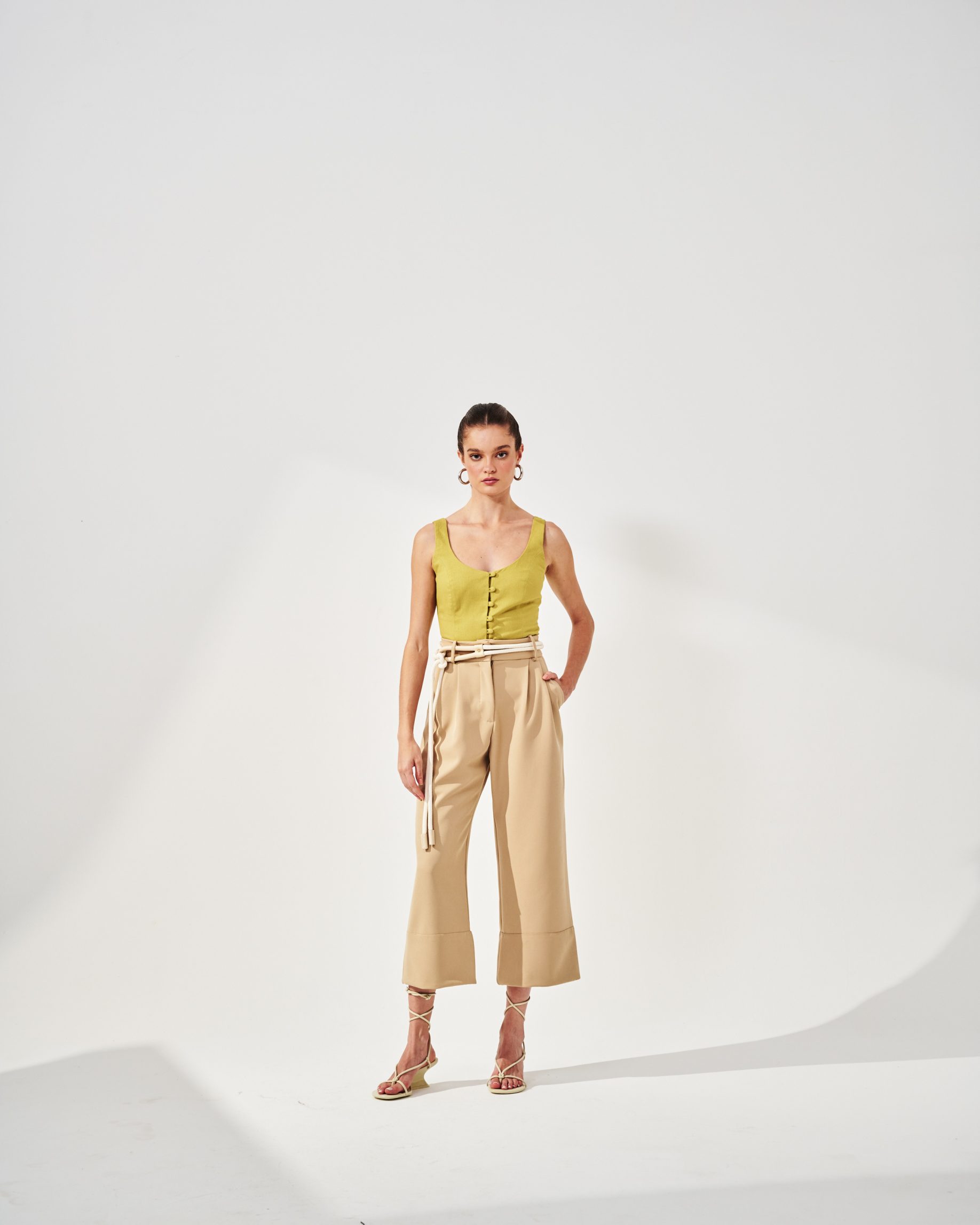 Calça Pantacourt Emma - Palha