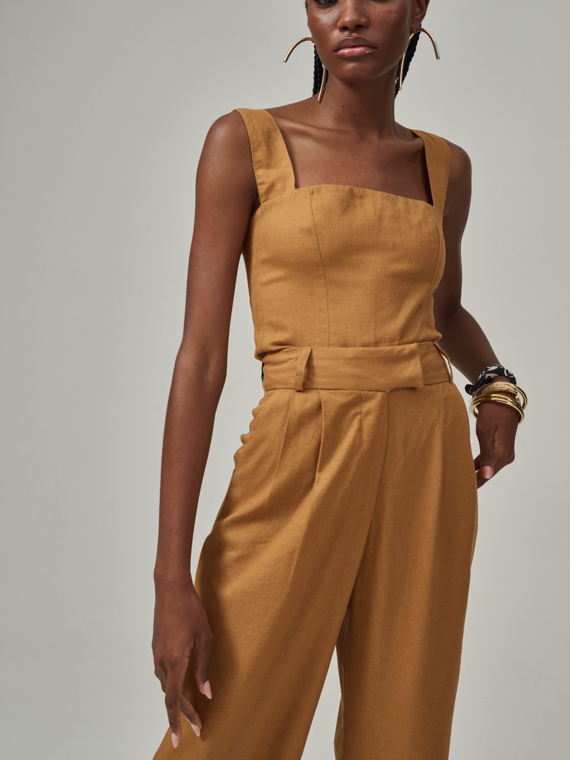 Blusa De Linho Decote Quadrado E Alças Largas Marquesa - Caramelo