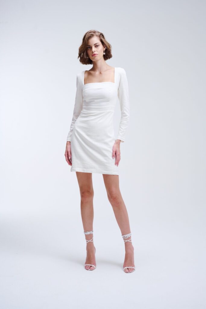 Vestido Curto De Linho Com Decote Quadrado E Manga Longa Silva - Off White - Imagem 4