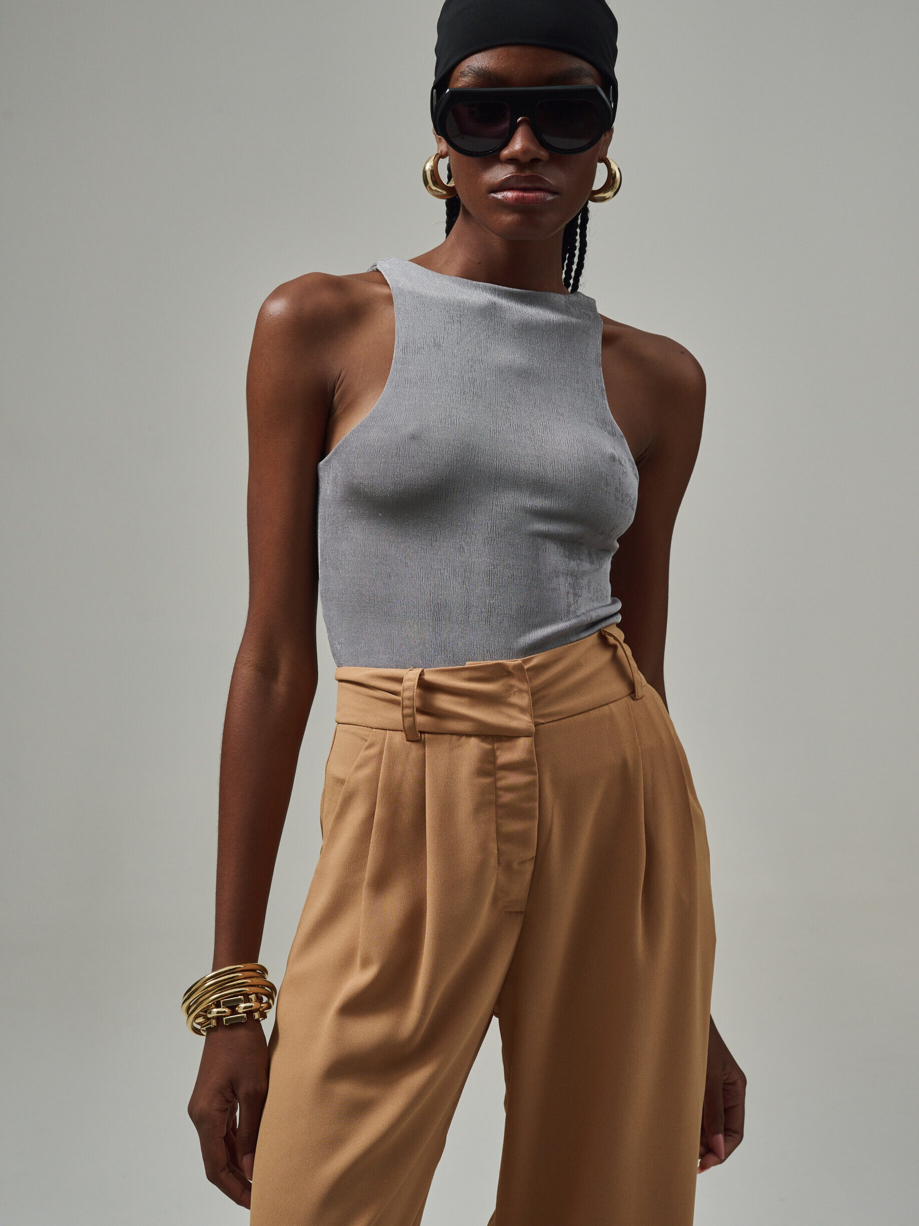 Regata Decote Redondo Lila - Cinza