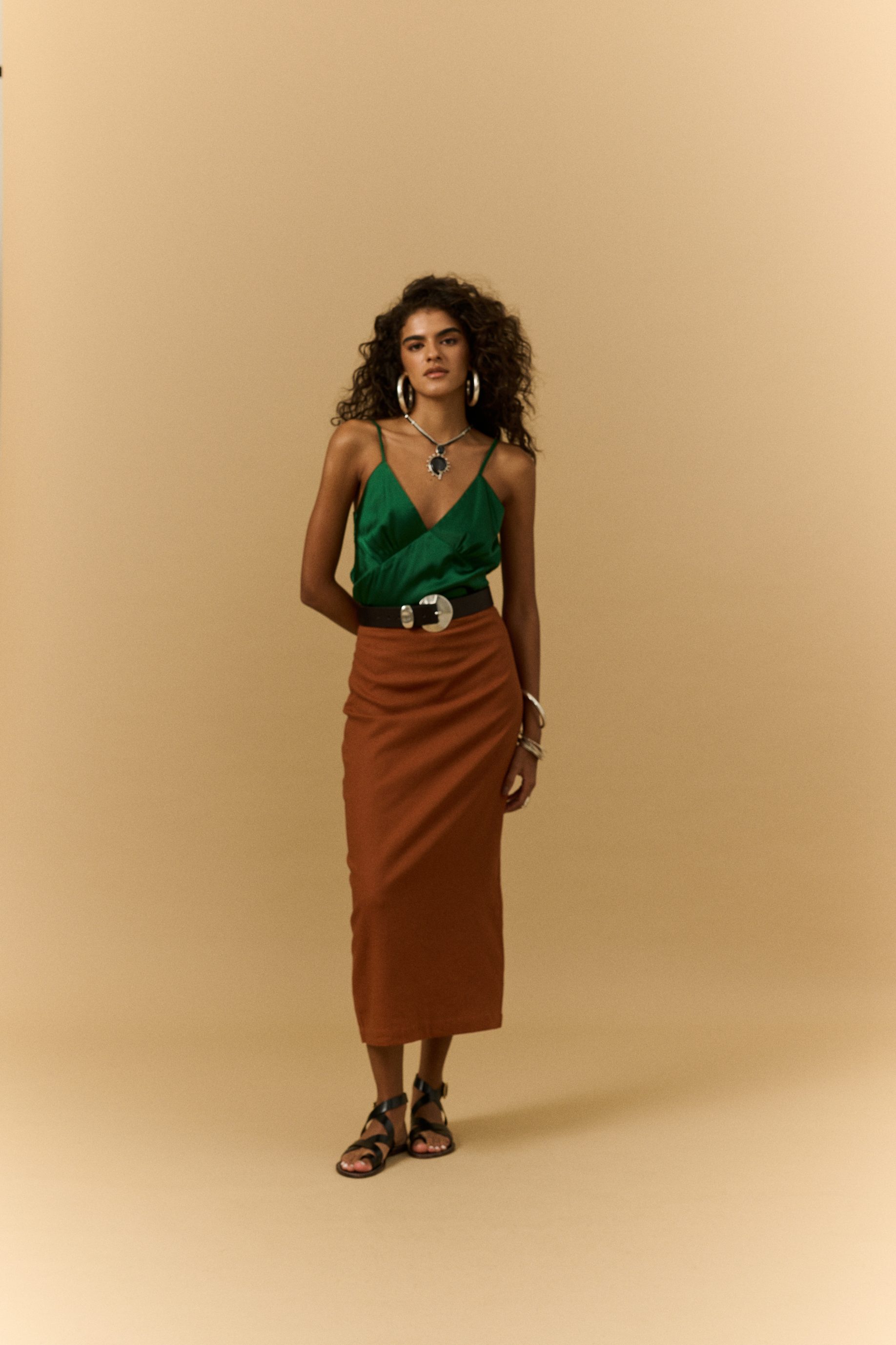 Blusa Acetinada Alê - Verde - Imagem 4