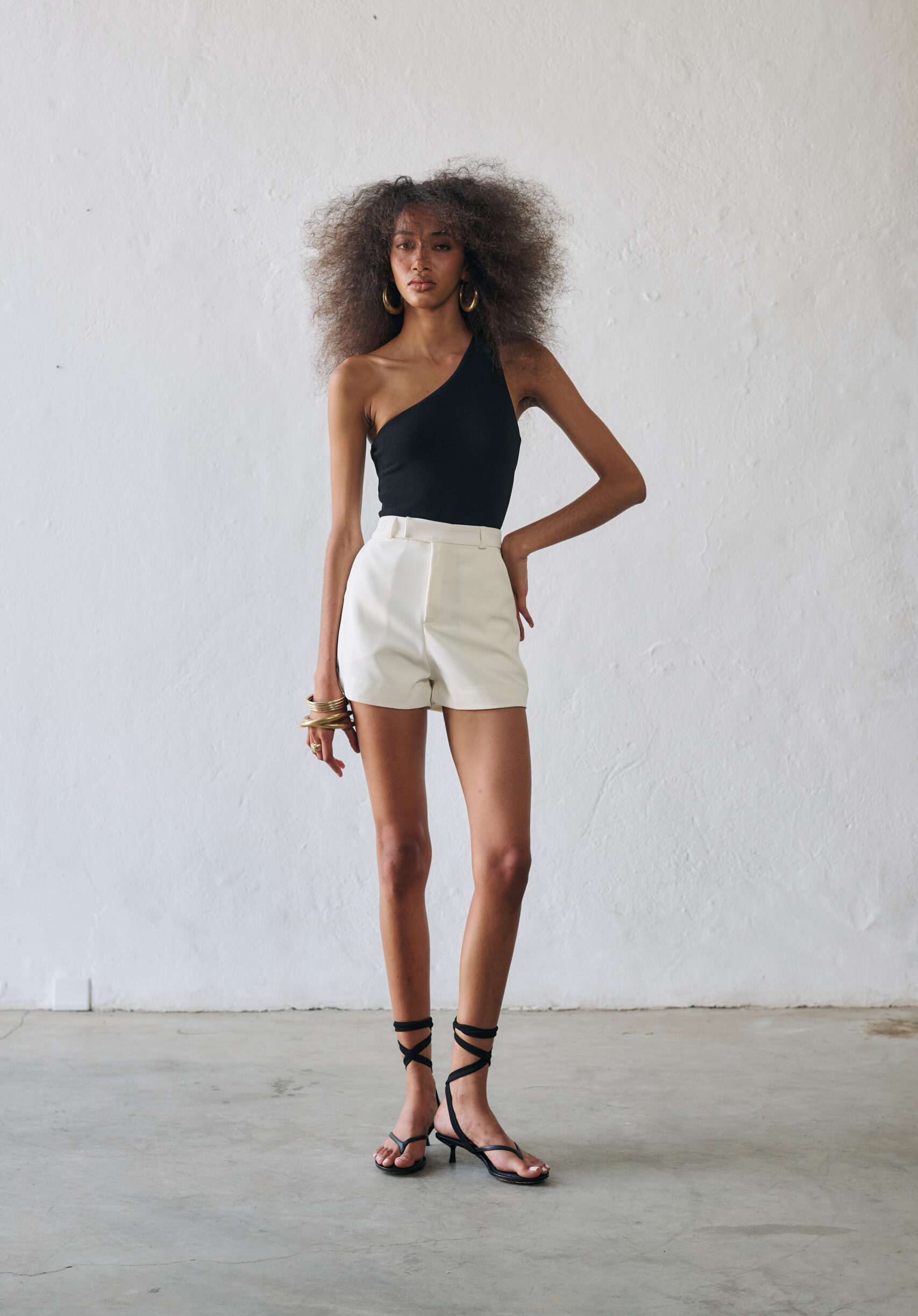 Short Alfaiataria Cintura Alta Sara - Branco