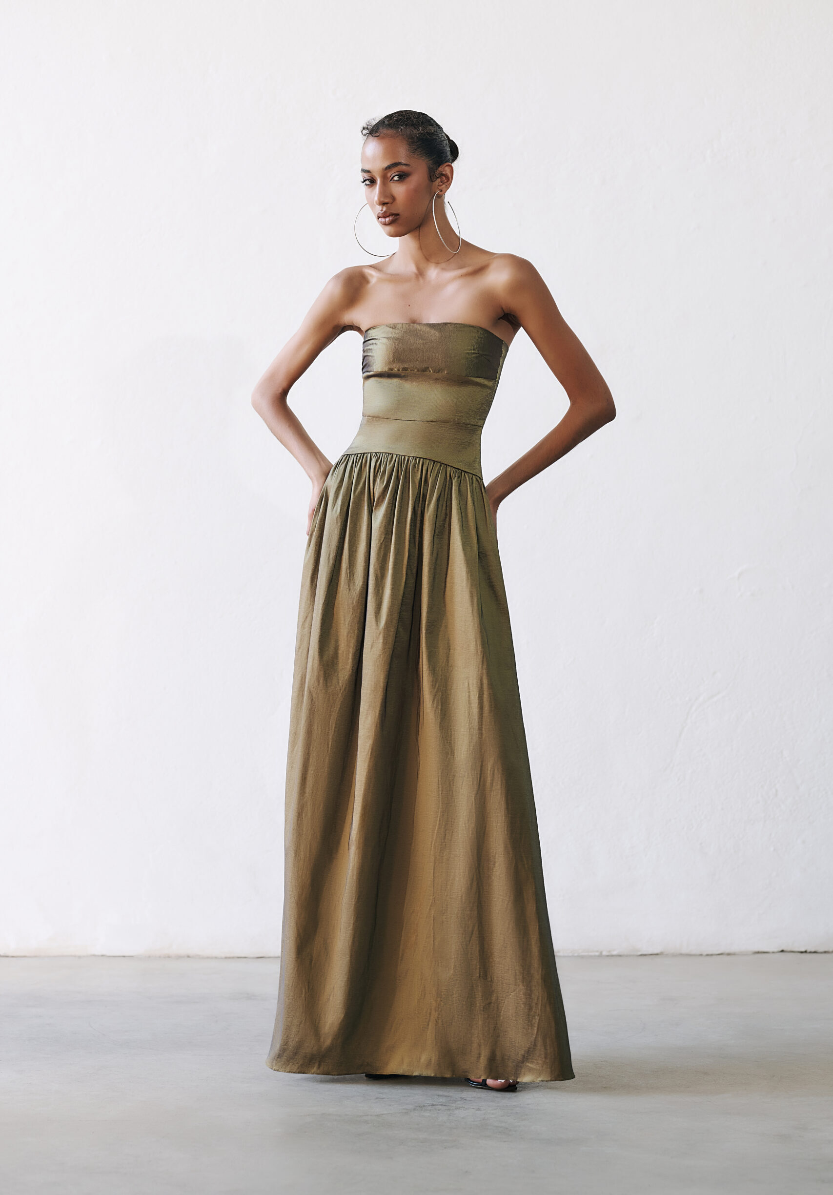 Vestido Longo Tafetá Sem Alças Eugenia - Dourado