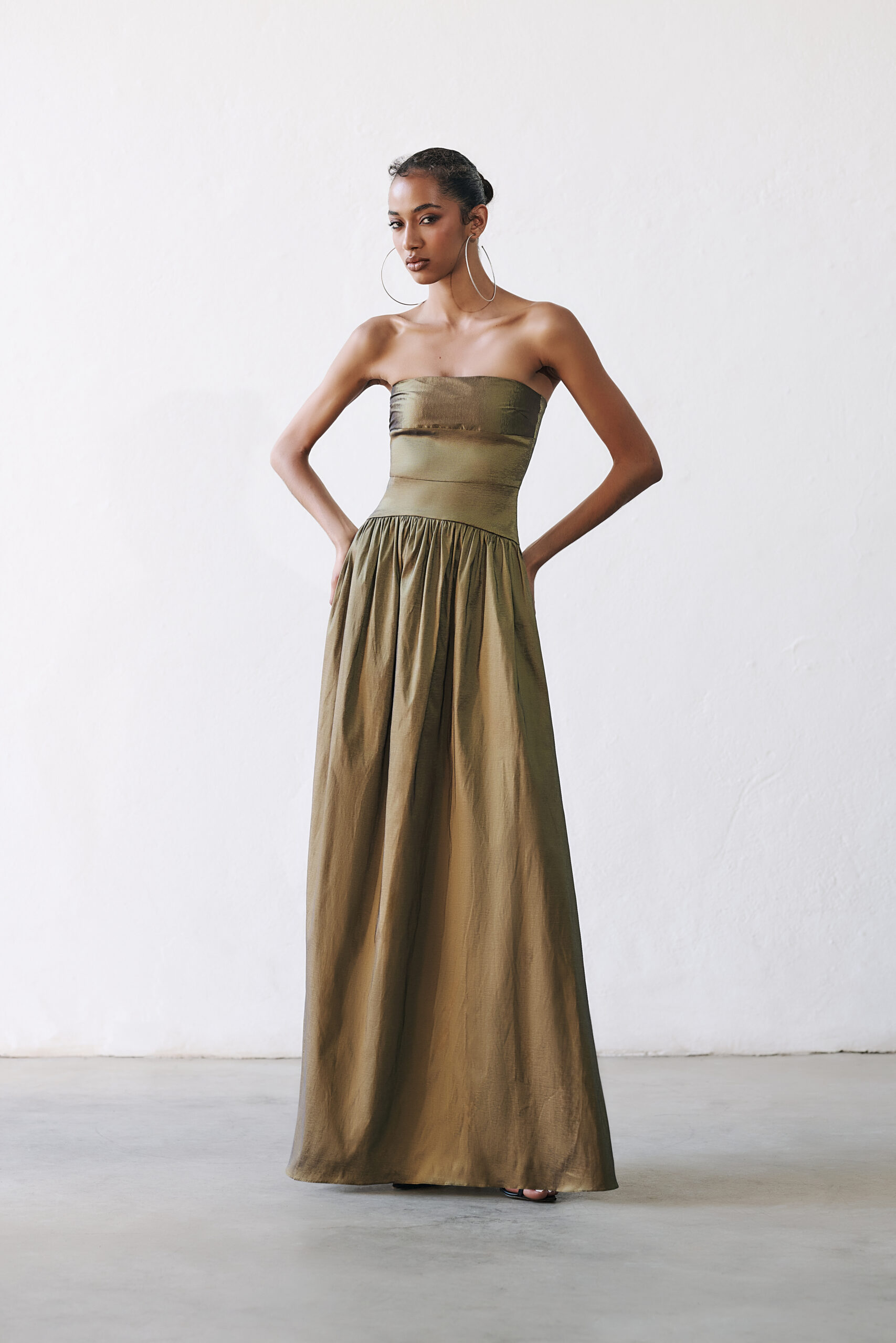 Vestido Longo Tafetá Sem Alças Eugenia - Dourado
