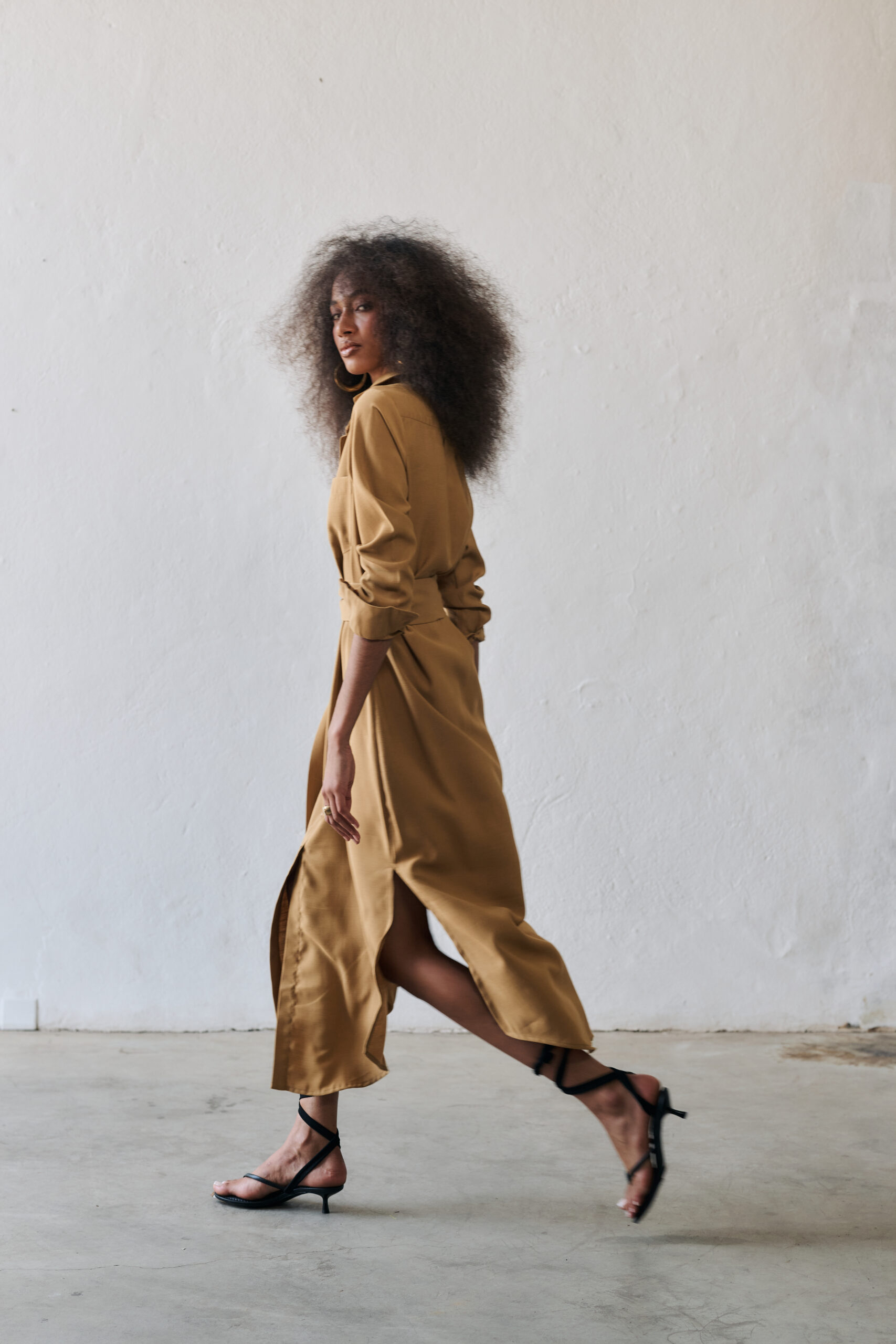 Chemise Midi Luisa - Palha - Imagem 3