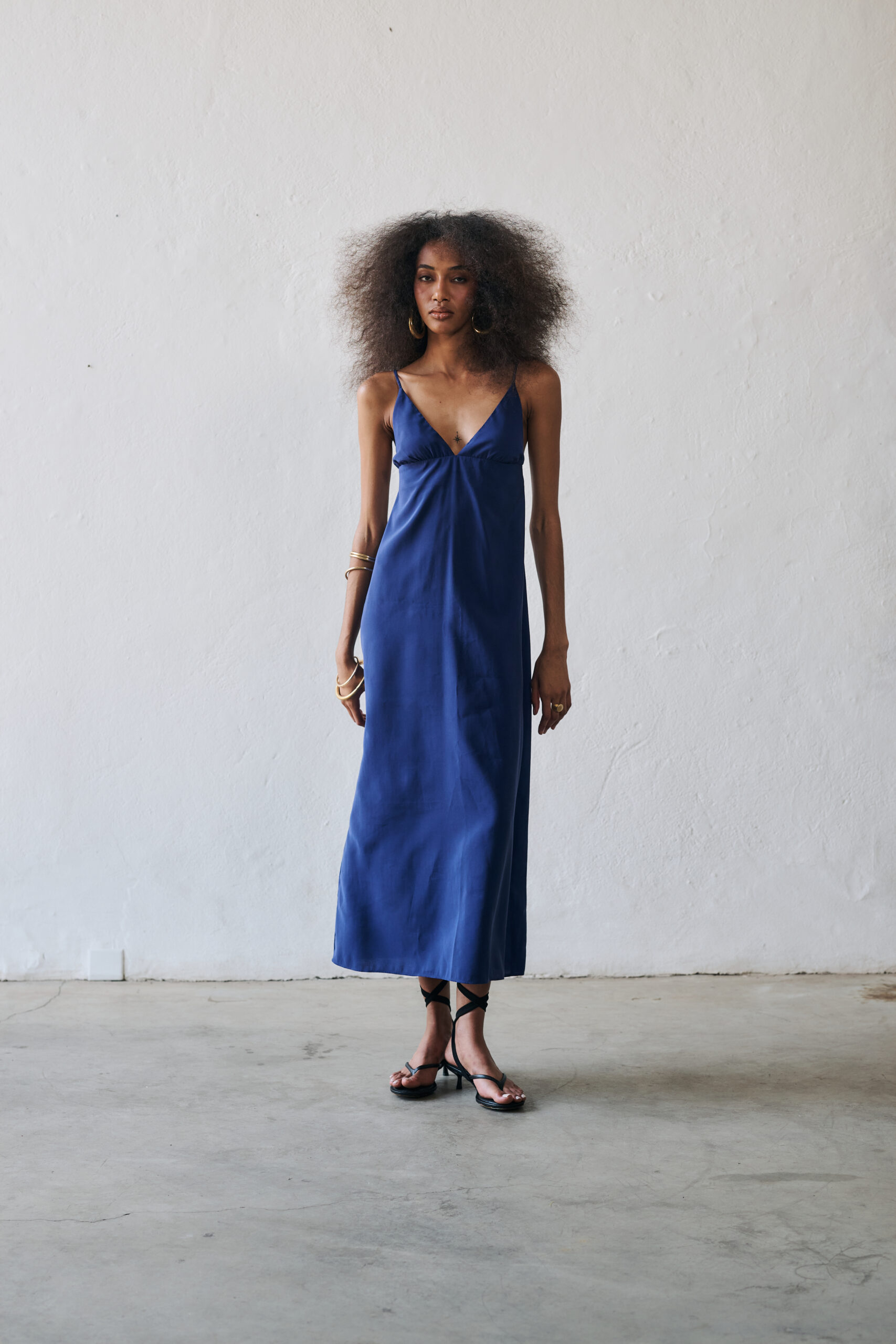 Vestido Midi Alças Finas Pauline - Azul Petróleo - Imagem 3