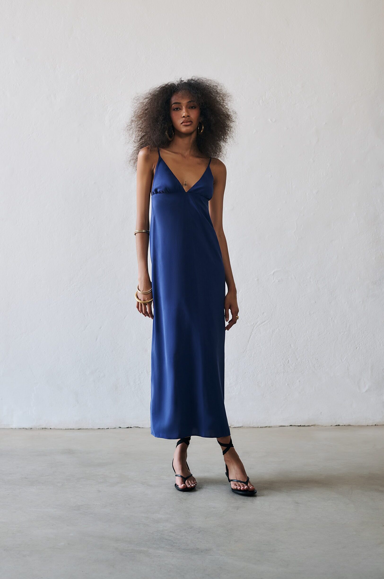 Vestido Midi Alças Finas Pauline - Azul Marinho