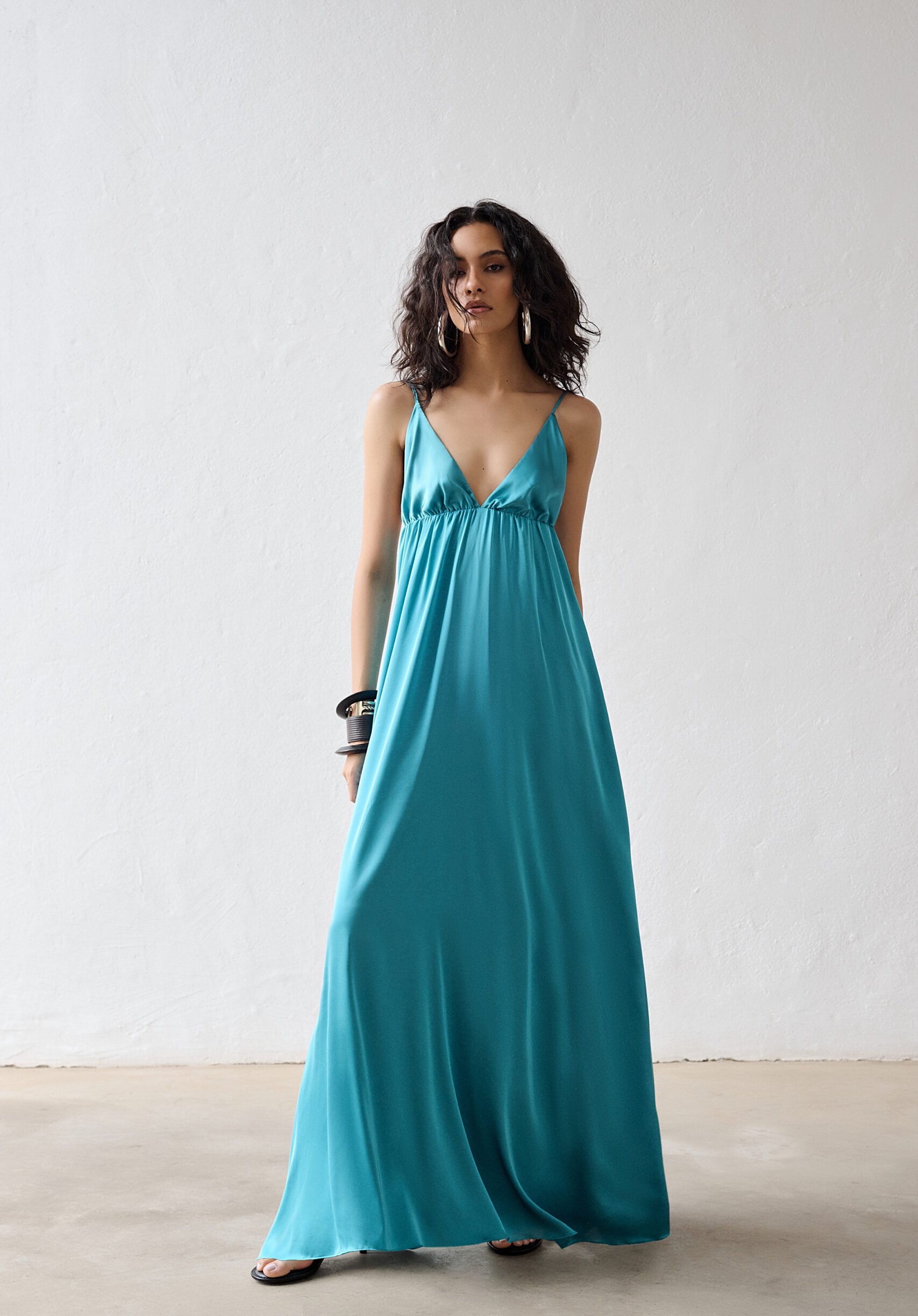 Vestido Longo Decote Em V Acetinado Mercedes - Turquesa