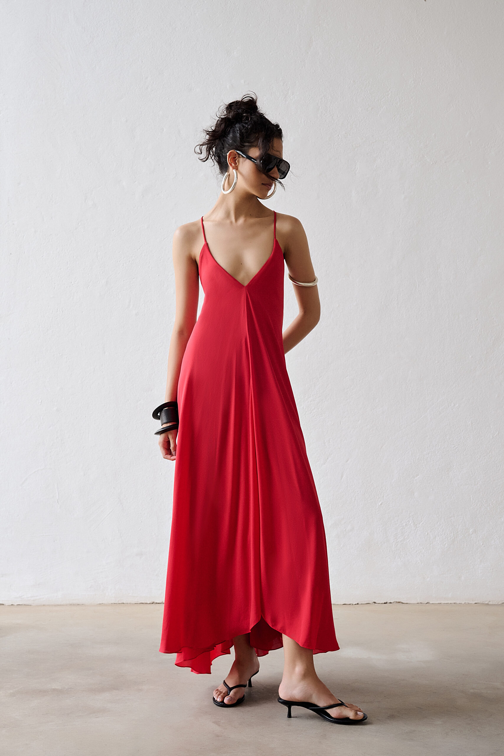 Vestido Longo Fluido Decote Em V Costas Abertas Ada - Vermelho