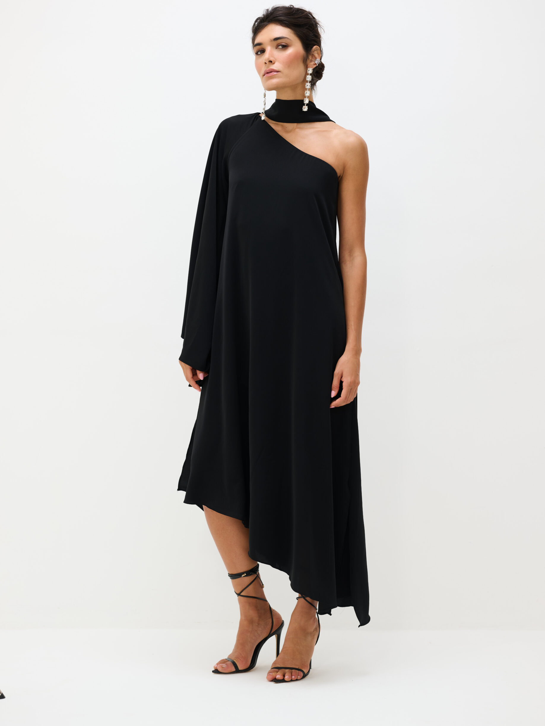 Vestido Um Ombro Só Braga - Preto