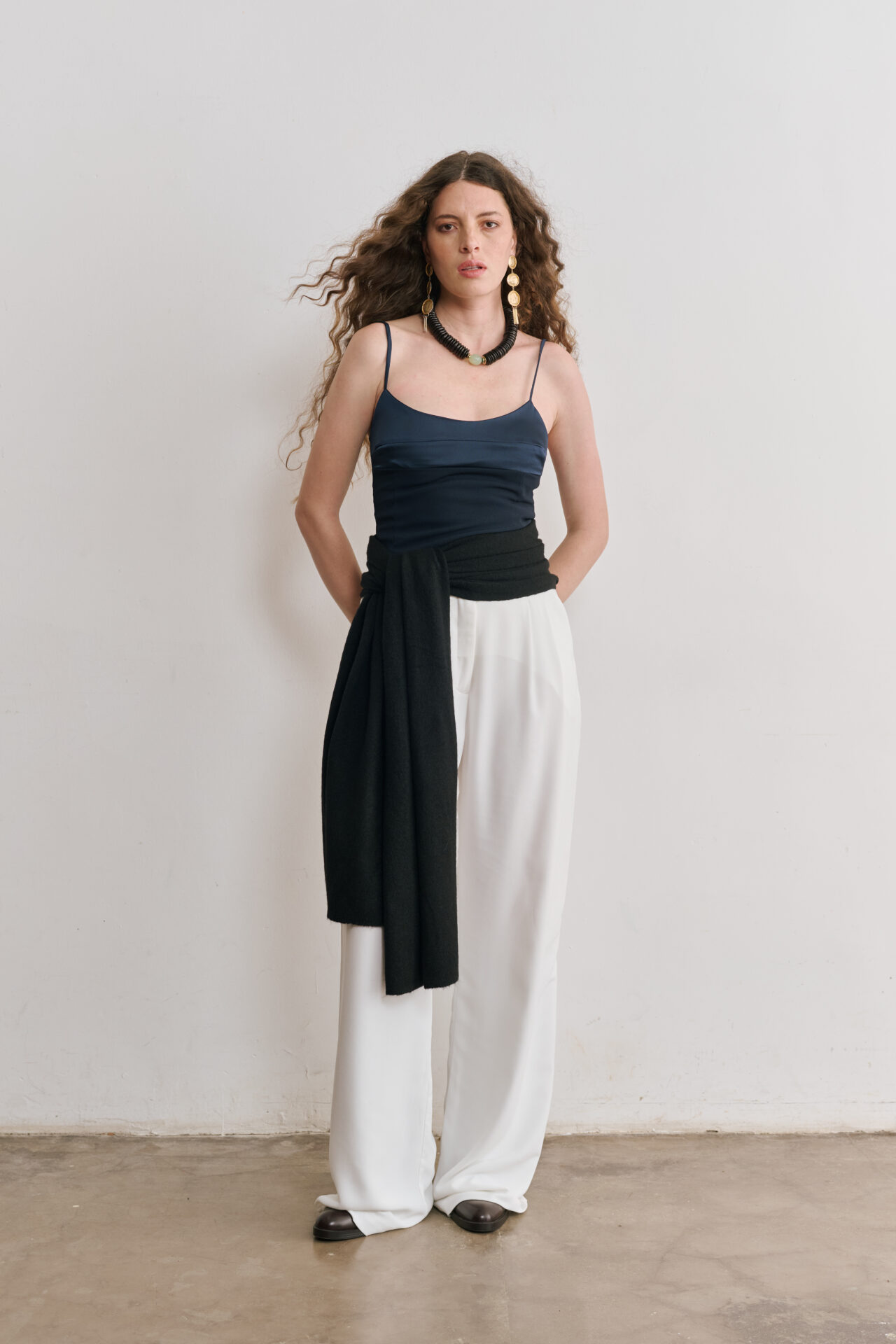 Blusa Alcinha Busto Acetinado Amélia – Marinho