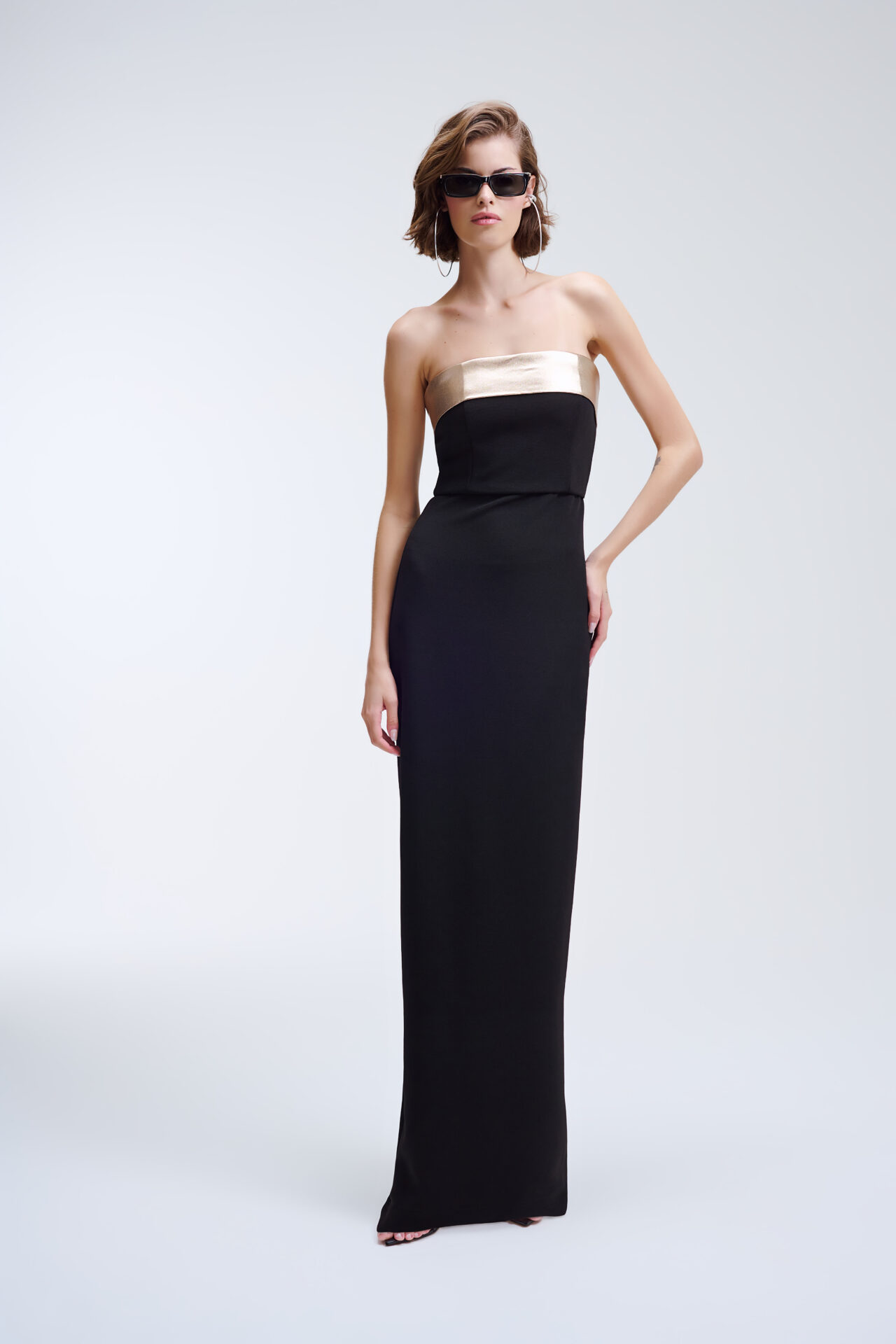 Vestido Longo Sem Alças Com Detalhe Dourado No Busto Eloisa - Preto