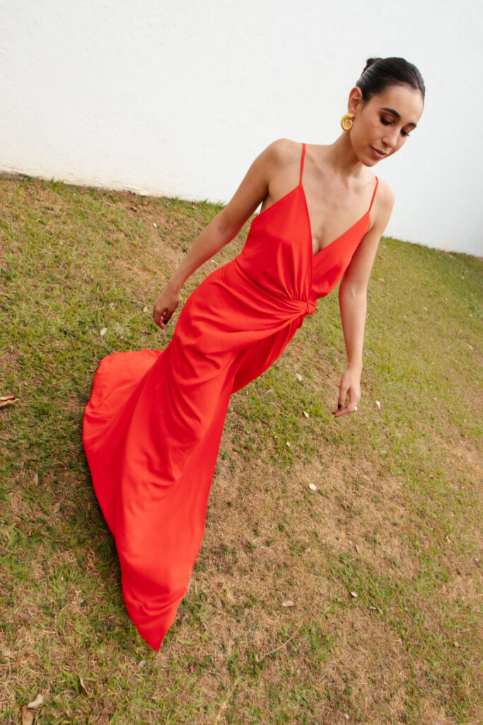 Vestido Drapeado Frente Única Com Fenda Pri – Laranja - Imagem 3