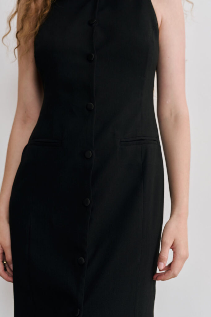 Vestido Midi com Gola Alta e Botões Frontais Sayuri - Preto - Imagem 4