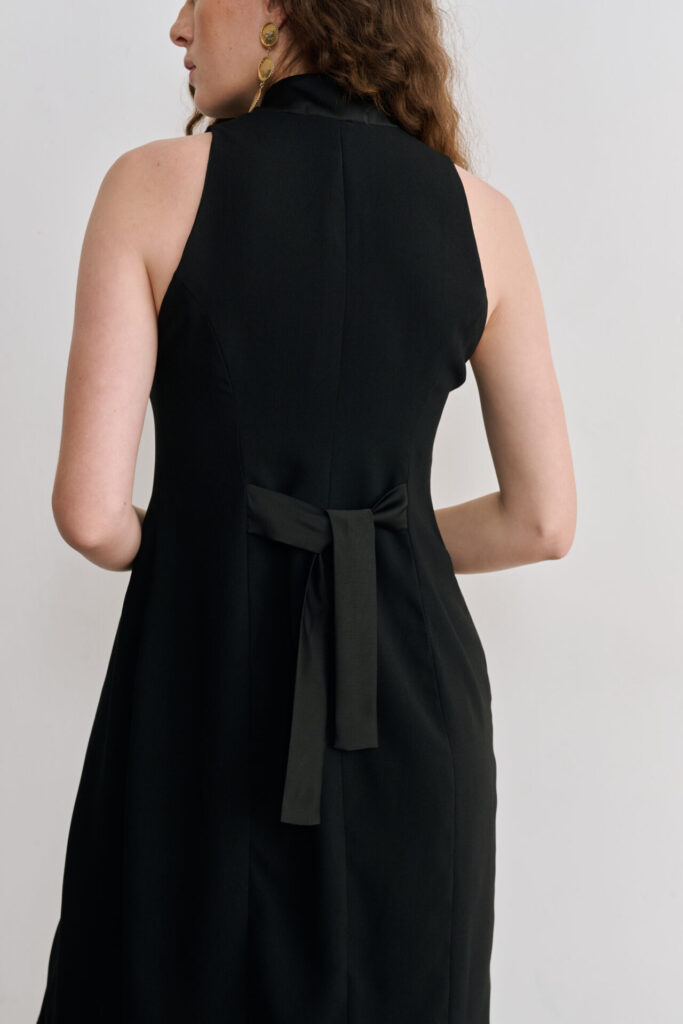 Vestido Midi com Gola Alta e Botões Frontais Sayuri - Preto - Imagem 6