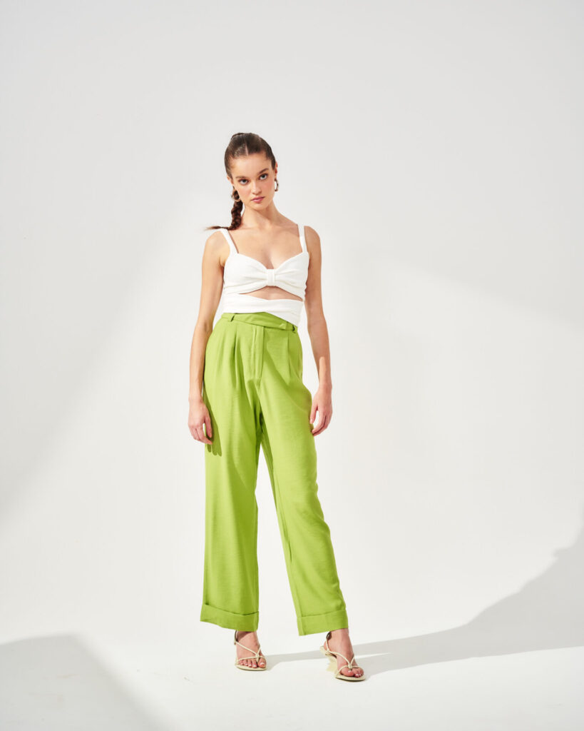 Calça De Alfaiataria Reta Com Pregas Lívia - Verde Pistache